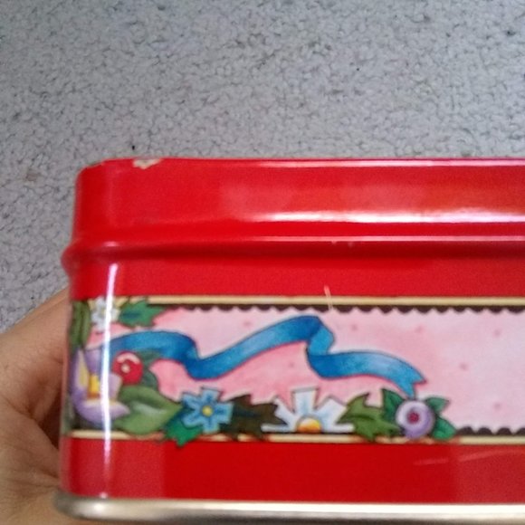 Vintage 1990s Mary Engelbreit "Always" Square Tin Hearts and Flowers - Picture 5 of 5